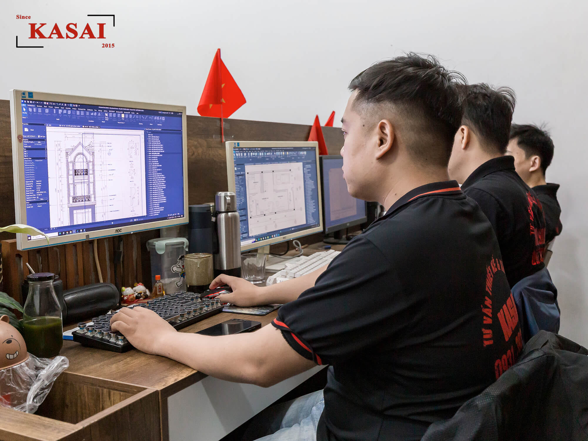 Nhân viên thiết kế chuyên môn cao