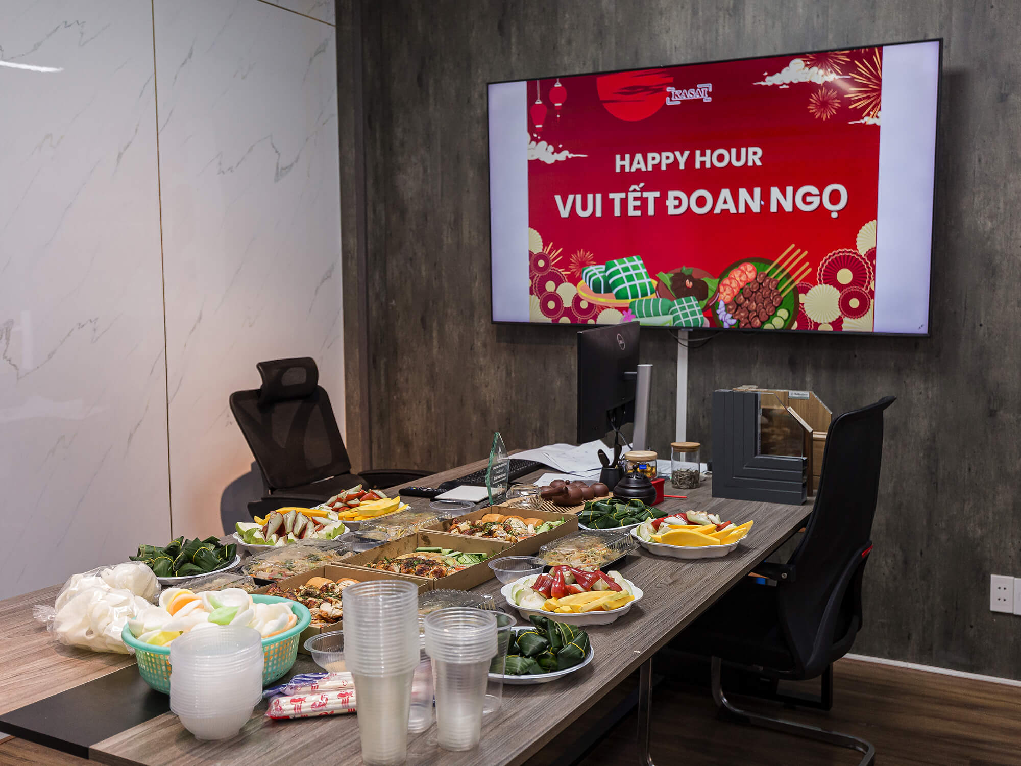 Happy Hour Vui Tết Đoan Ngọ