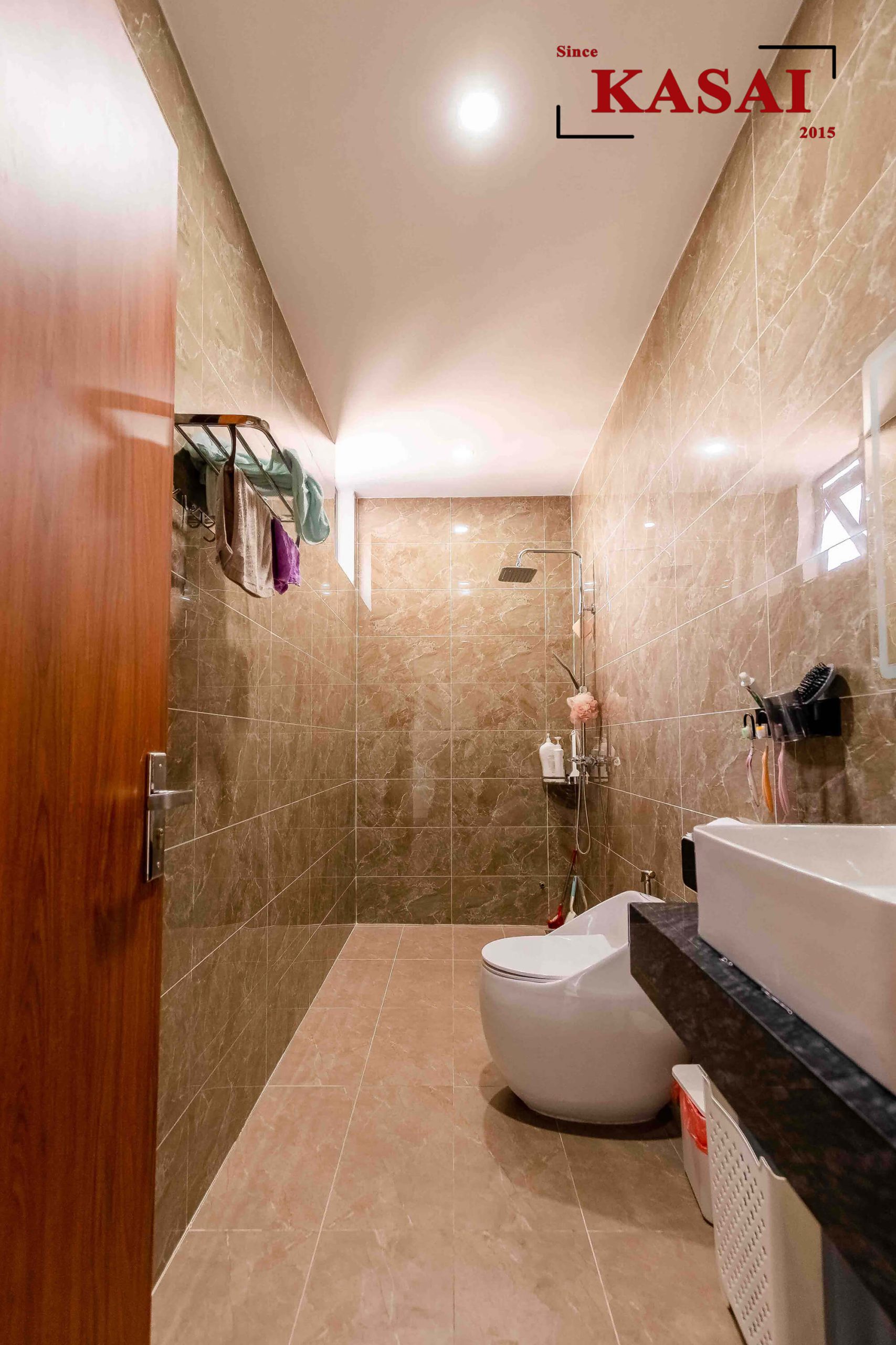 Phòng WC nhà 2 tầng Đà Nẵng đẹp đón gió biển