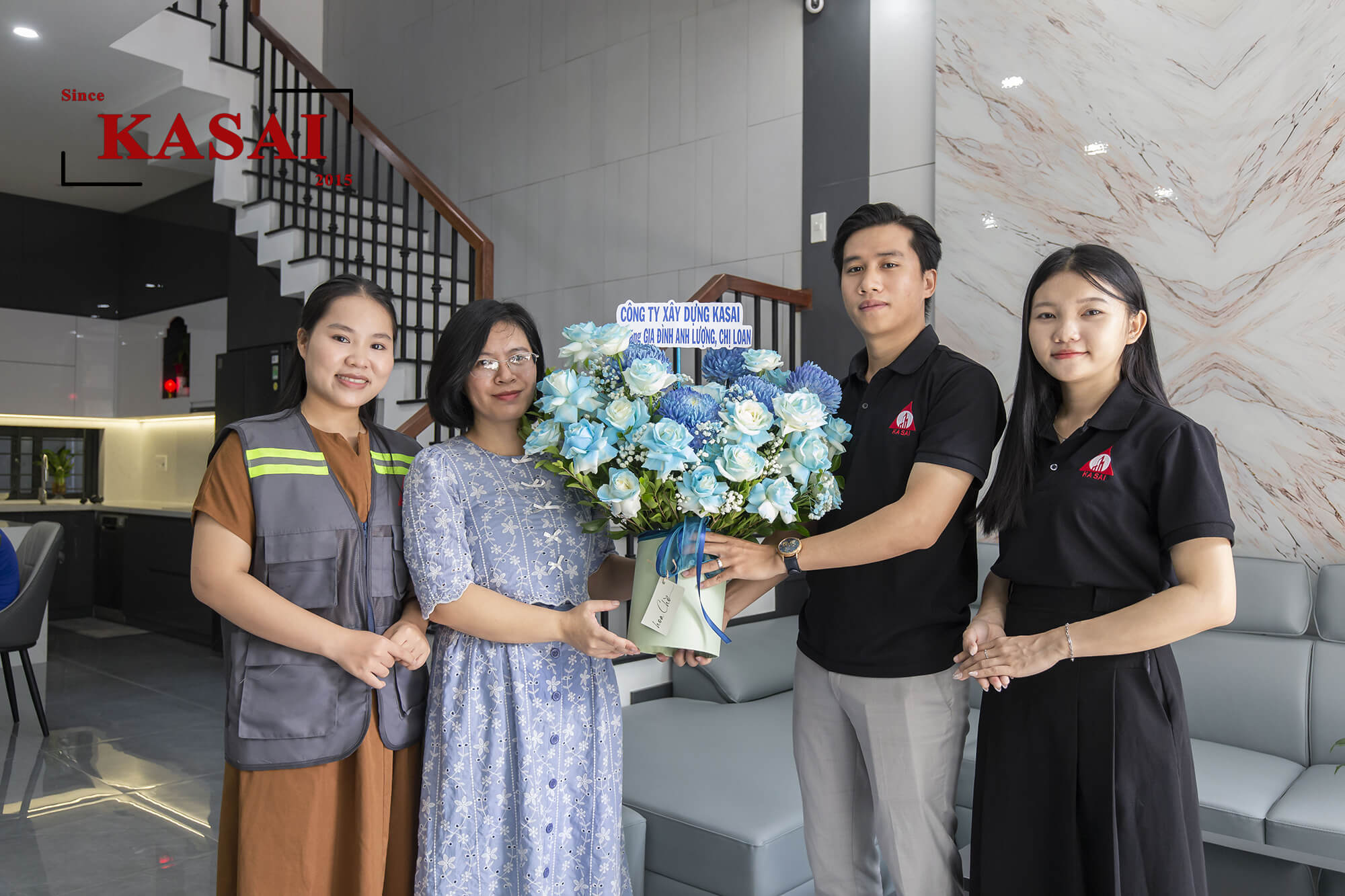 Bàn giao nhà 3 tầng với diện mạo hiện đại, không gian nội thất sang trọng.