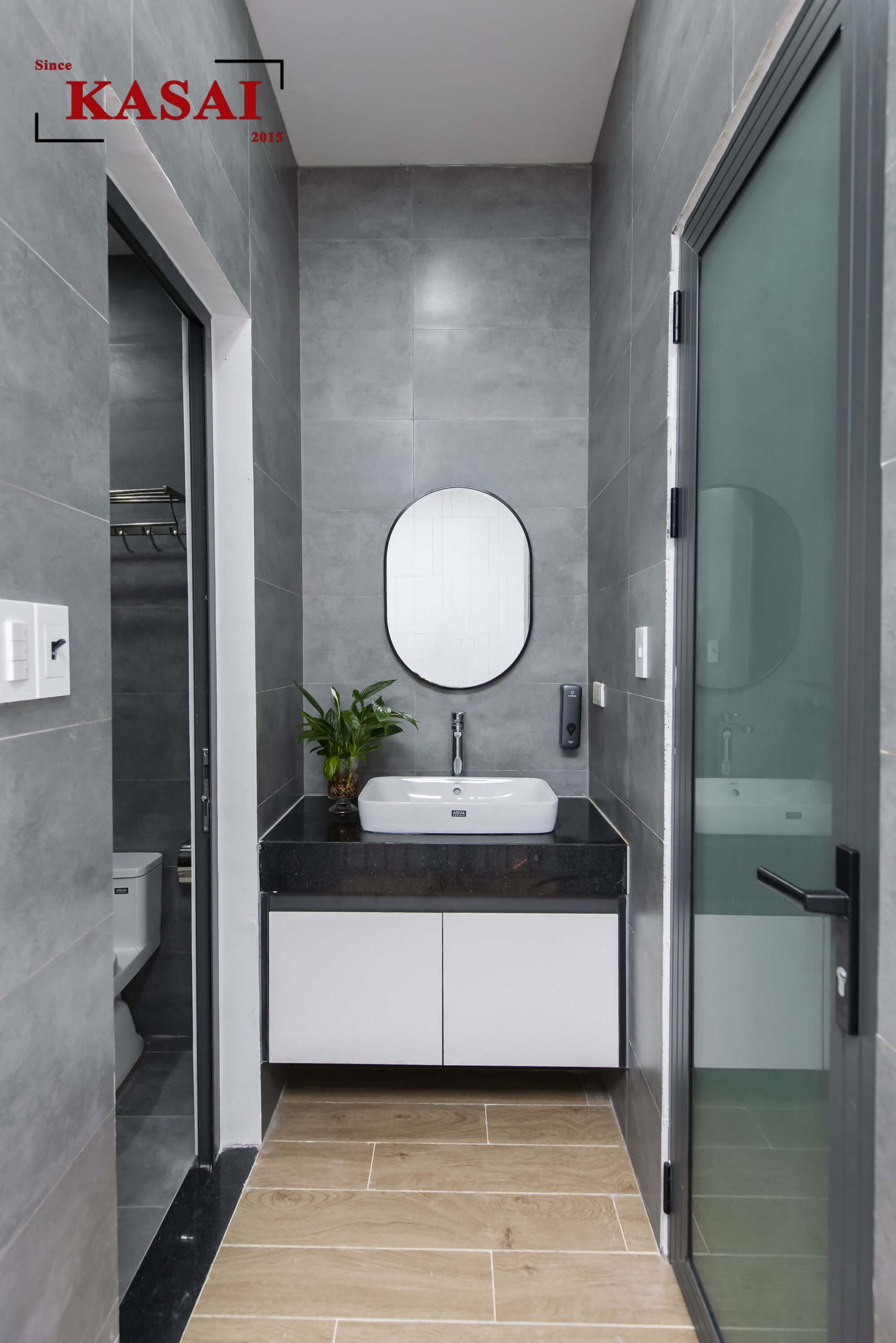 Phòng WC nhà 3 tầng hiện đại sang trọng