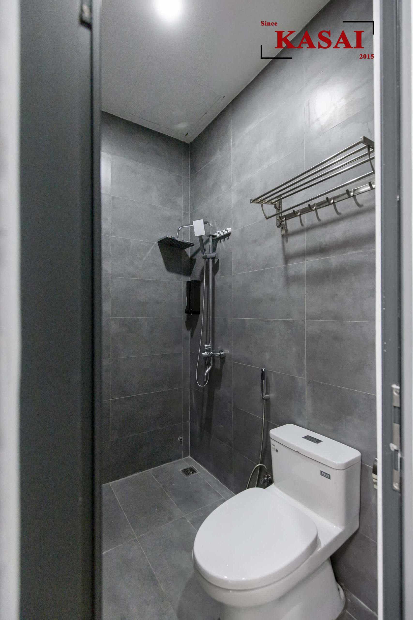 Phòng WC nhà 3 tầng hiện đại sang trọng
