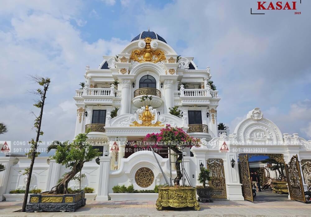 Chiêm ngưỡng biệt thự tân cổ điển đẳng cấp chuẩn hoàng gia