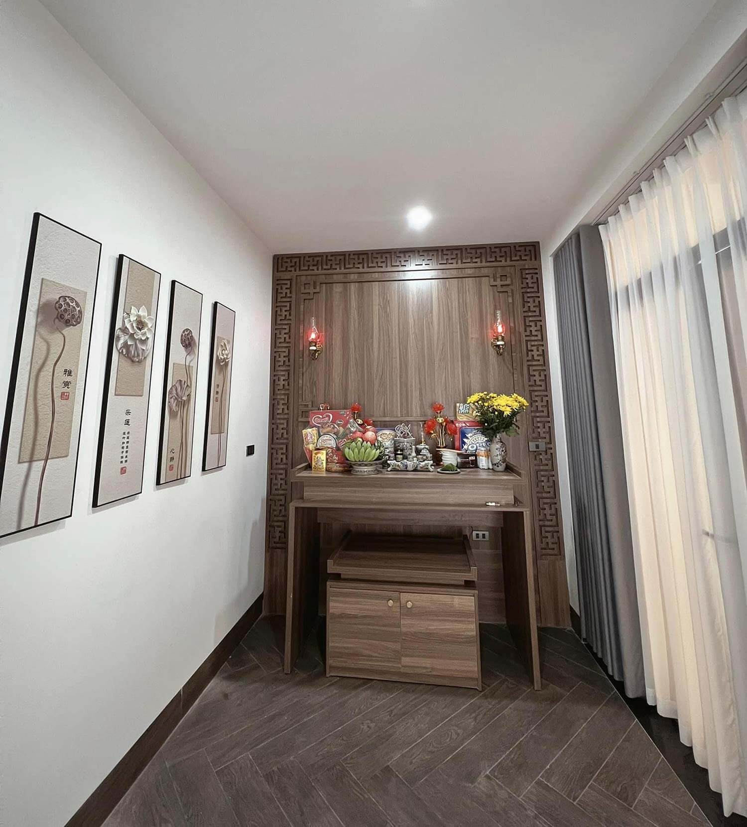 Phòng thờ Quỳnh House