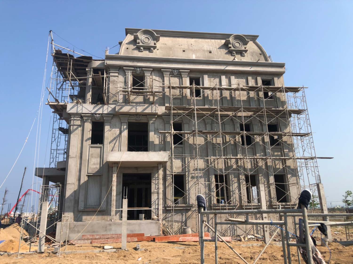 Thi công biệt thự tân cổ điển đẳng cấp