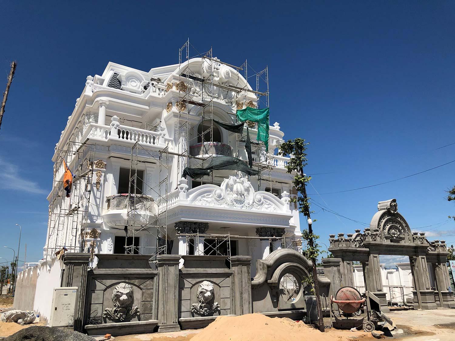 Thi công biệt thự tân cổ điển đẳng cấp