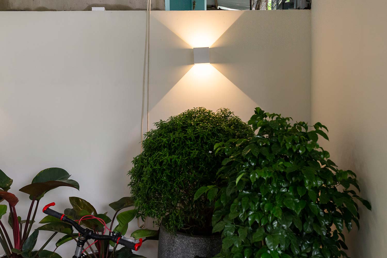 Cây xanh tổ ấm hiện đại 3 tầng