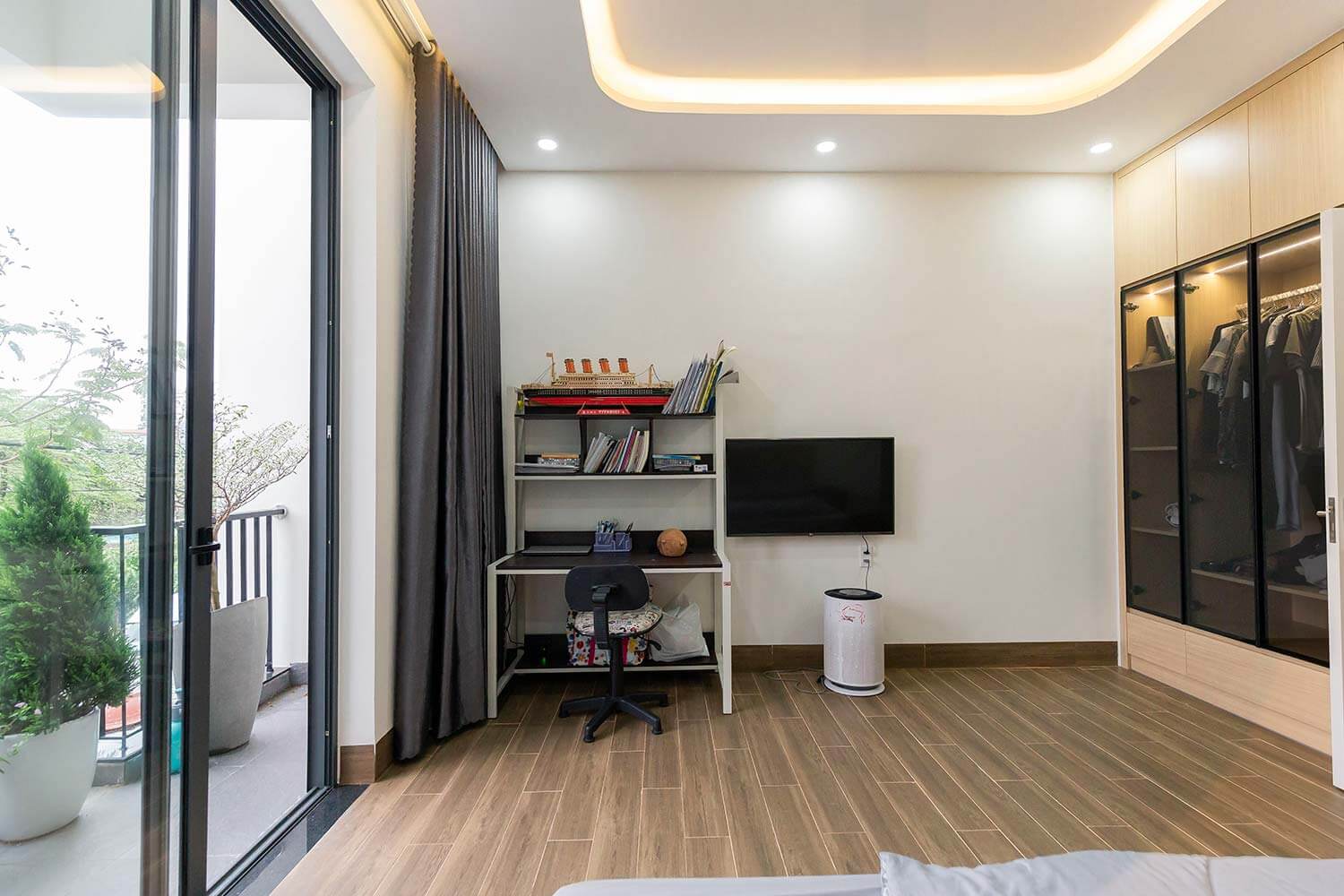 Phòng ngủ tổ ấm hiện đại 3 tầng