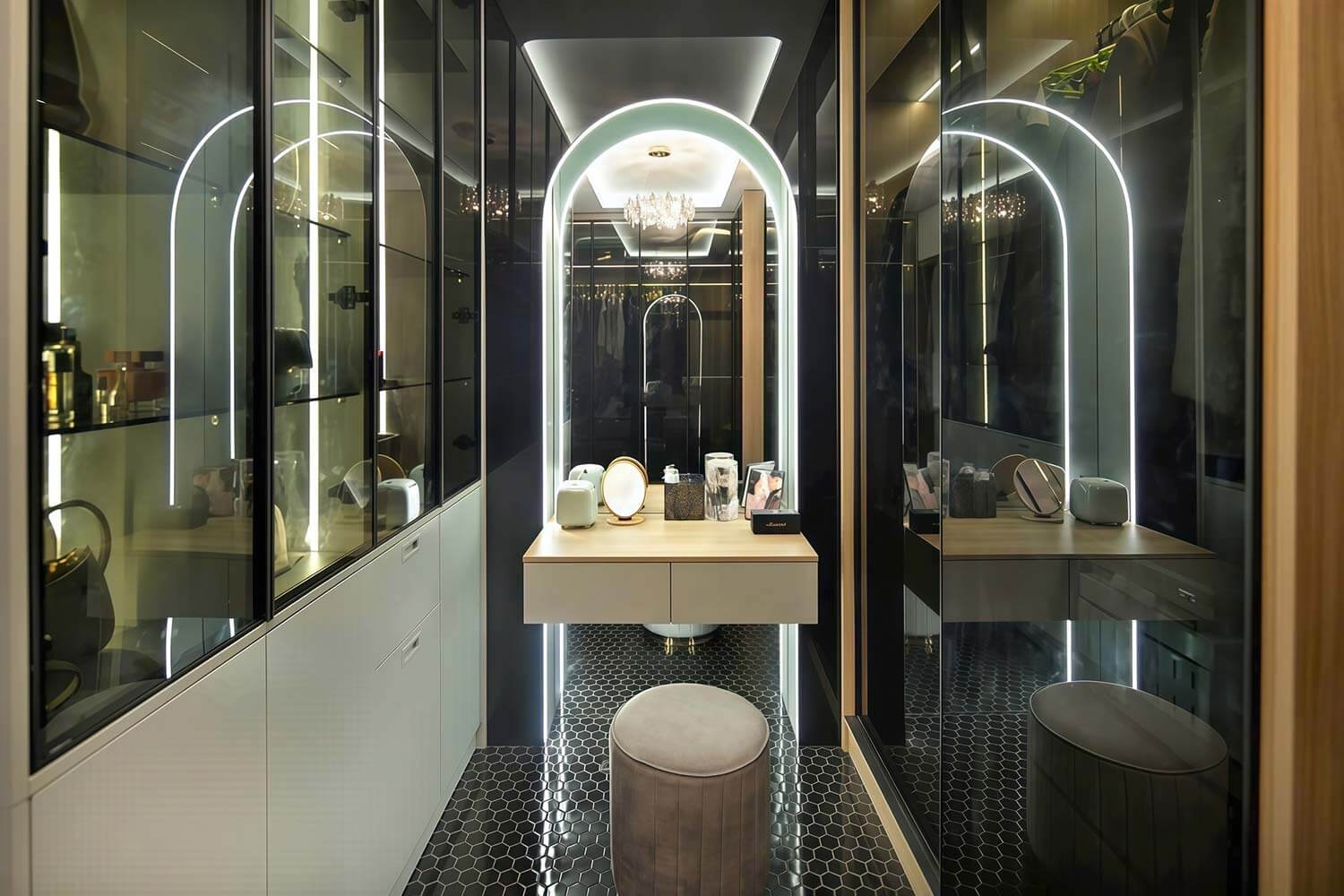 Phòng trang điểm Chinh's House