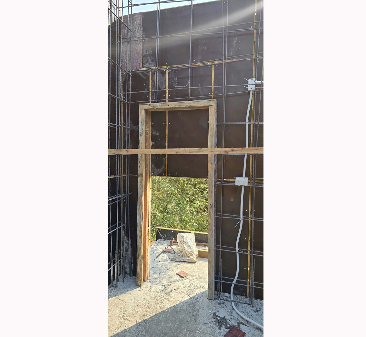 Thi công nhà bê tông nguyên khối